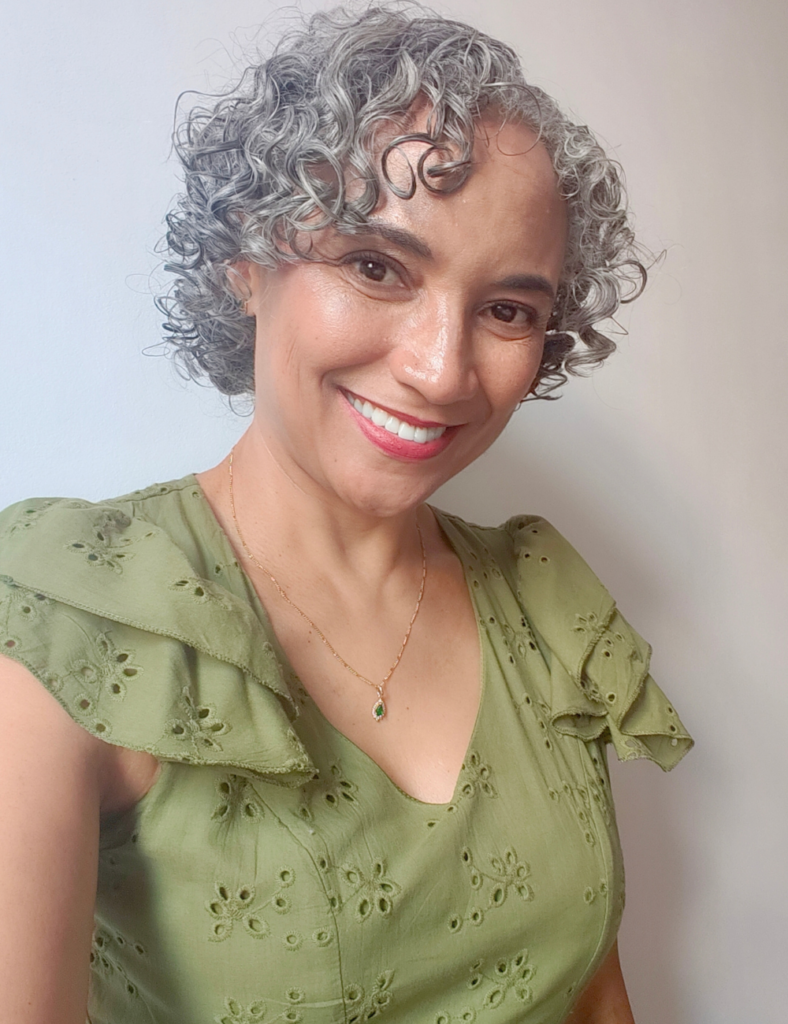 Janice Cata Preta Autora do Blog e facilitadora de clareza emocional e energética.